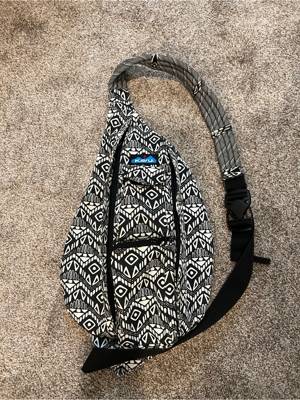 Kavu Black & White Geometric Sling Bag